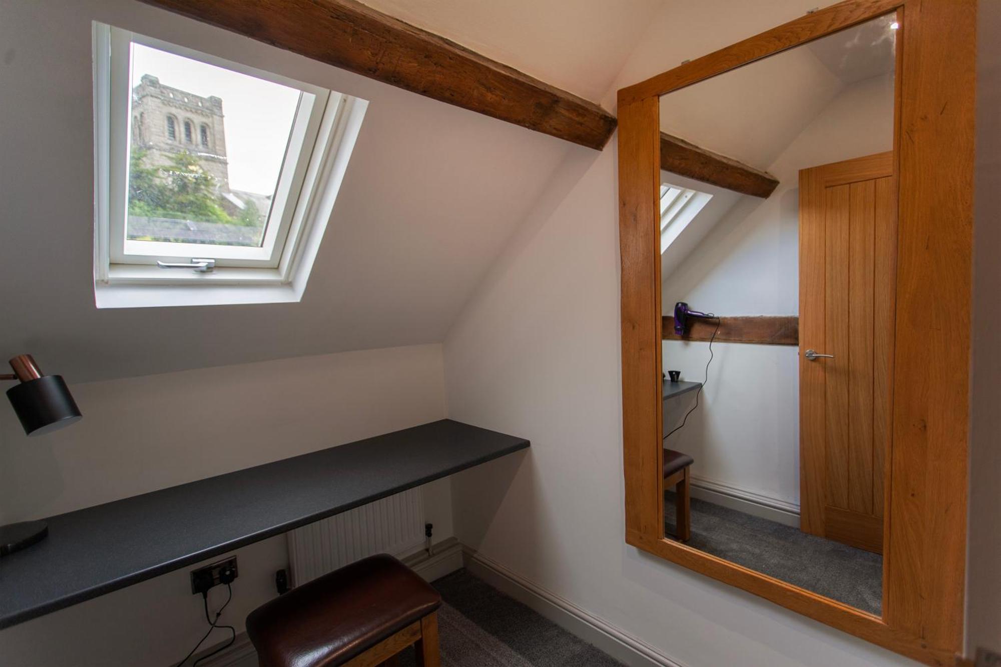 Stunning Ashbourne Town Centre Cottage Near Alton Towers Peak District Derbyshire Экстерьер фото